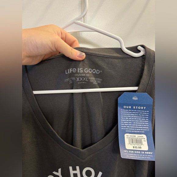 NWT Life Is Good Happy Holidays V-Neck Long Sleeve - Picture 5 of 10